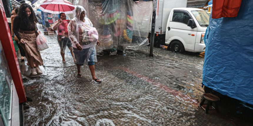 mulher-morre-apos-carro-ficar-submerso-em-sao-paulo