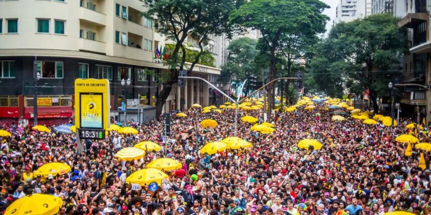 carnaval-de-sao-paulo-tera-desfiles-hoje-no-sambodromo