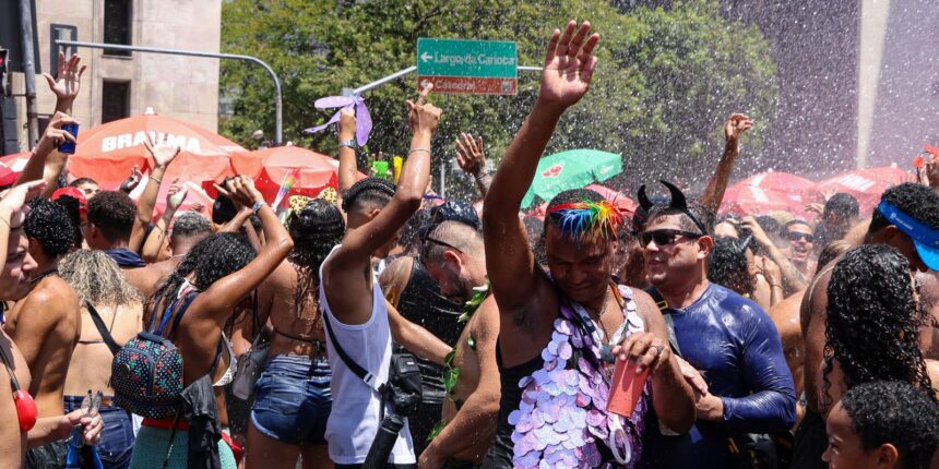 blocos-de-rua-gratuitos-sao-atracao-preferida-de-quem-curte-carnaval